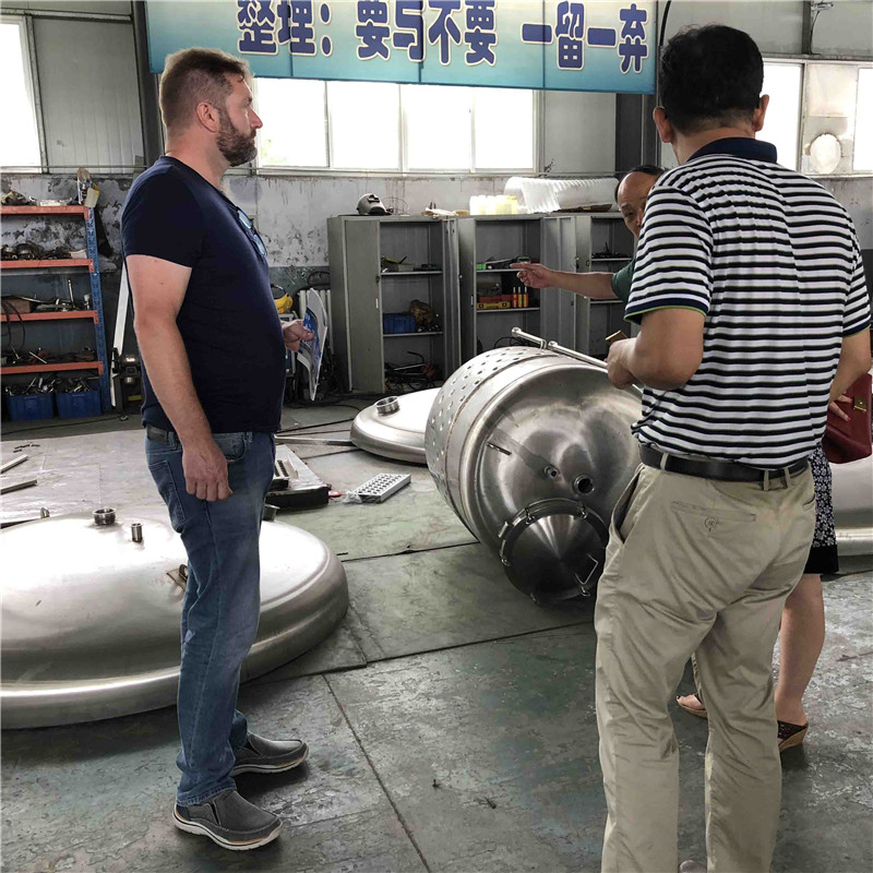 最佳1000升交钥匙啤酒设备出售中国工厂WEMAC G057